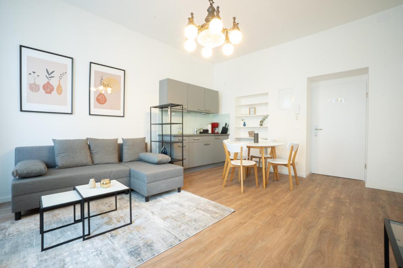 Spacious Apartment With Huge Shared Terrace And Grill Located Between City Centre And Donau River Βιέννη Εξωτερικό φωτογραφία