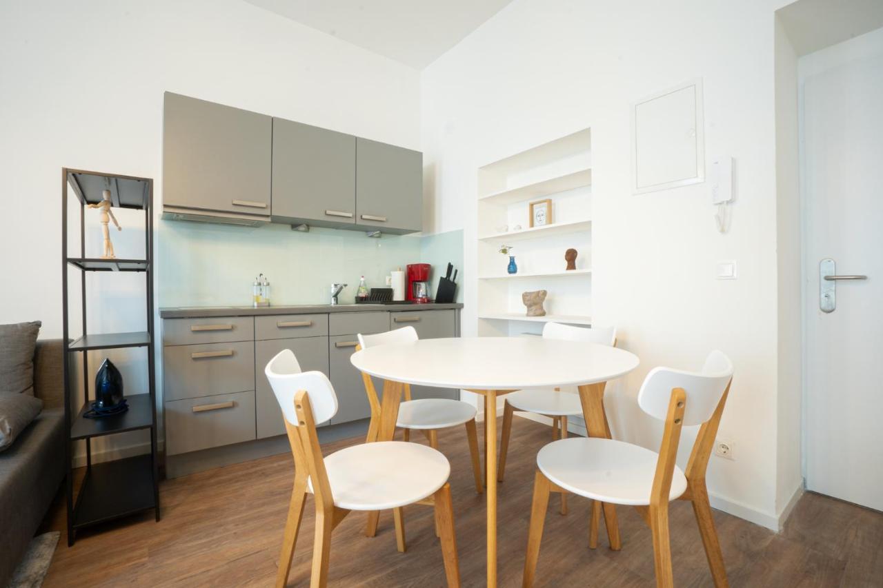 Spacious Apartment With Huge Shared Terrace And Grill Located Between City Centre And Donau River Βιέννη Εξωτερικό φωτογραφία